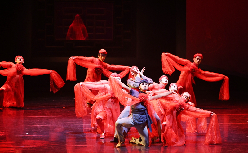 “川味”芭蕾舞劇《死水微瀾》講述百年前的愛情傳奇