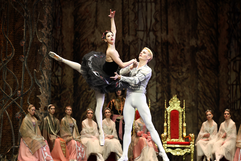 重溫百年不朽經典名??！俄羅斯皇家芭蕾舞團《天鵝湖》在更俗劇院上演